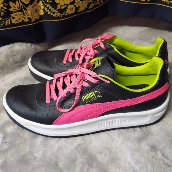 neon green puma shoes